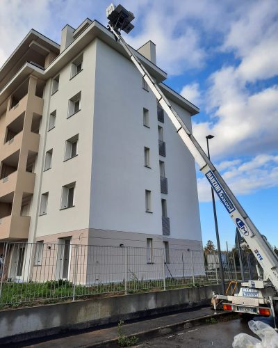 Noleggio montacarichi per trasloco Parma